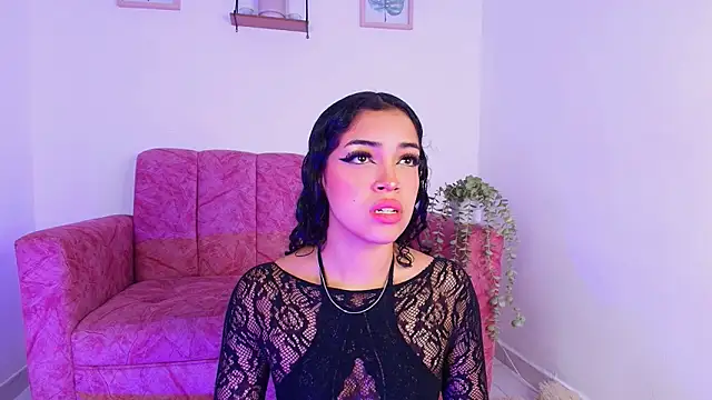 Sara Jhonson online show from November 2025 11:37:01 PM