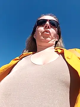 Snapshot of uber_babe chatting on February 2026 12:12:02 PM uber babe online show from February 2026 12:12:02 PM