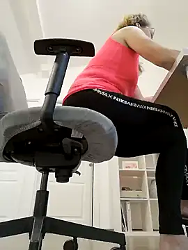 uber babe online show from February 2025 07:00:01 PM