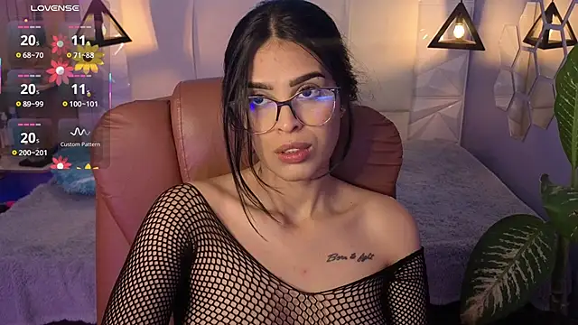 AlessiaVal  online show from January 2026 02:02:01 PM