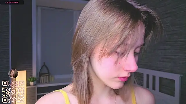 Snapshot of EthalBuffkin chatting on January 2026 07:23:01 PM EthalBuffkin online show from January 2026 07:23:01 PM