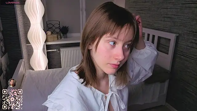 Snapshot of EthalBuffkin chatting on February 2026 07:13:01 PM EthalBuffkin online show from February 2026 07:13:01 PM