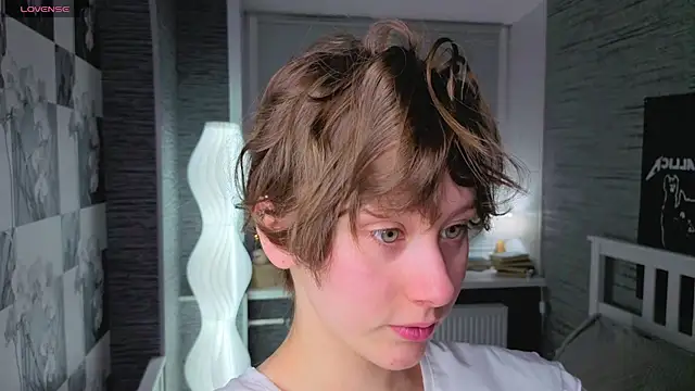 Snapshot of EthalBuffkin chatting on February 2026 07:26:01 PM EthalBuffkin online show from February 2026 07:26:01 PM