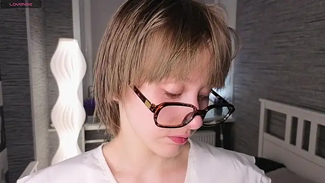 EthalBuffkin online show from April 2026 07:21:02 PM