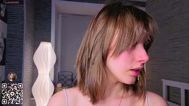 Snapshot of EthalBuffkin chatting on February 2026 07:13:01 PM EthalBuffkin online show from February 2026 07:13:01 PM