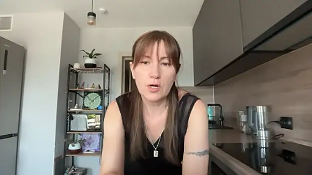 Snapshot of jainesummer chatting on June 2026 12:06:01 PM jainesummer online show from June 2026 12:06:01 PM