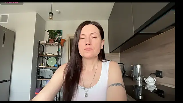 Snapshot of jainesummer chatting on April 2026 08:32:02 AM jainesummer online show from April 2026 08:32:02 AM