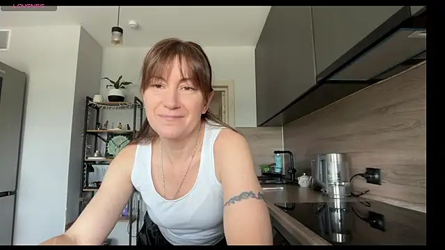Snapshot of jainesummer chatting on June 2026 09:48:02 AM jainesummer online show from June 2026 09:48:02 AM