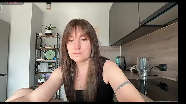 Snapshot of jainesummer chatting on June 2026 02:33:01 PM jainesummer online show from June 2026 02:33:01 PM
