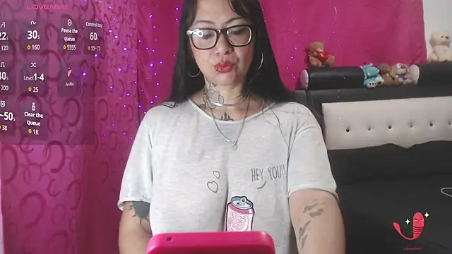 Saloome- online show from October 2025 11:04:02 PM