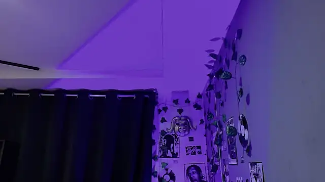 yulianademond66 online show from April 2026 02:13:01 PM