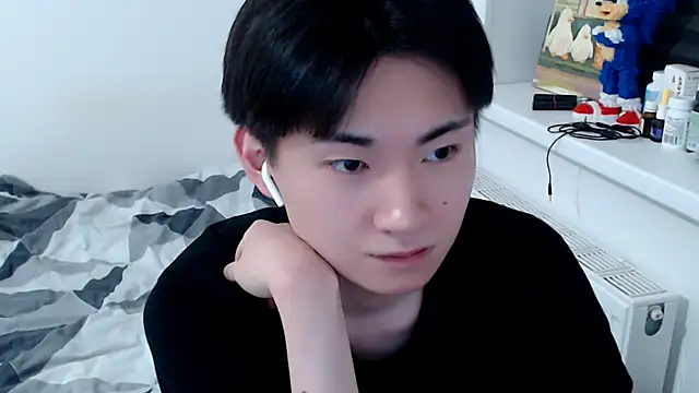 Miram Yu online show from May 2026 09:31:01 PM