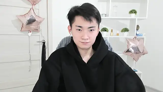 Snapshot of Miram_Yu chatting on December 2024 09:04:02 AM Miram Yu online show from December 2024 09:04:02 AM