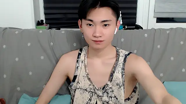 Snapshot of Miram_Yu chatting on January 2025 08:48:02 PM Miram Yu online show from January 2025 08:48:02 PM