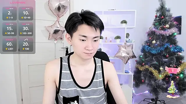 Snapshot of Miram_Yu chatting on December 2024 07:15:02 PM Miram Yu online show from December 2024 07:15:02 PM
