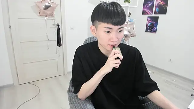 Snapshot of Miram_Yu chatting on March 2025 05:28:01 PM Miram Yu online show from March 2025 05:28:01 PM
