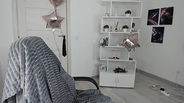 Snapshot of Miram_Yu chatting on February 2025 09:36:01 PM Miram Yu online show from February 2025 09:36:01 PM
