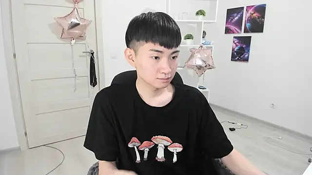 Snapshot of Miram_Yu chatting on March 2025 08:29:02 PM Miram Yu online show from March 2025 08:29:02 PM