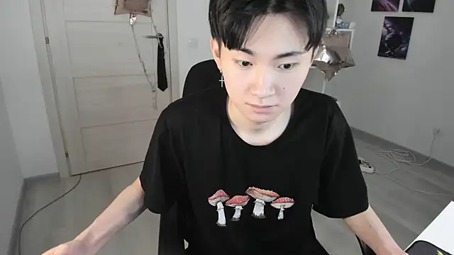 Snapshot of Miram_Yu chatting on January 2025 01:42:01 AM Miram Yu online show from January 2025 01:42:01 AM