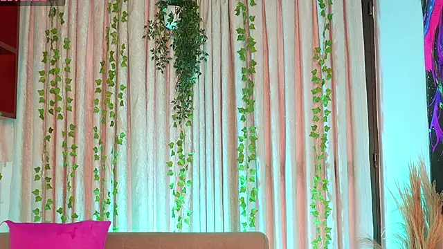 HannaRhodes online show from February 2026 03:25:02 PM