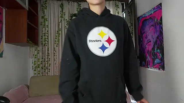 HannaRhodes online show from February 2026 02:16:02 PM