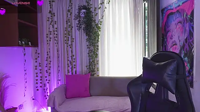 HannaRhodes online show from February 2026 03:01:02 PM