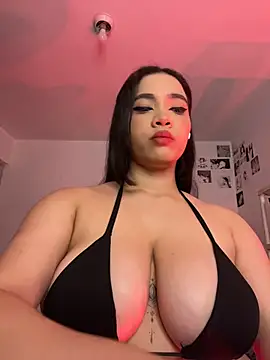 MadelineBenet online show from July 2026 03:39:01 AM