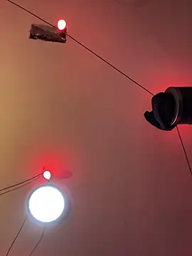 Snapshot of sluttysmiley chatting on December 2025 10:43:02 AM sluttysmiley online show from December 2025 10:43:02 AM