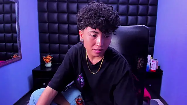 Im Mathias online show from October 2025 04:11:01 AM