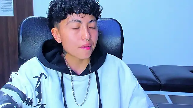 Im Mathias online show from February 2026 02:12:01 AM