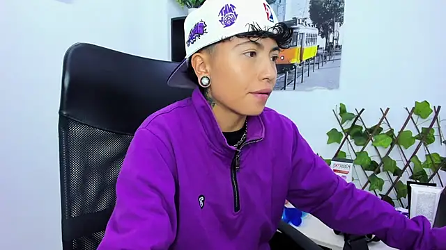 Im Mathias online show from November 2025 04:16:01 AM