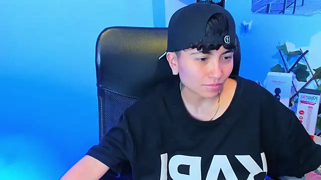 Im Mathias online show from December 2025 03:14:02 PM