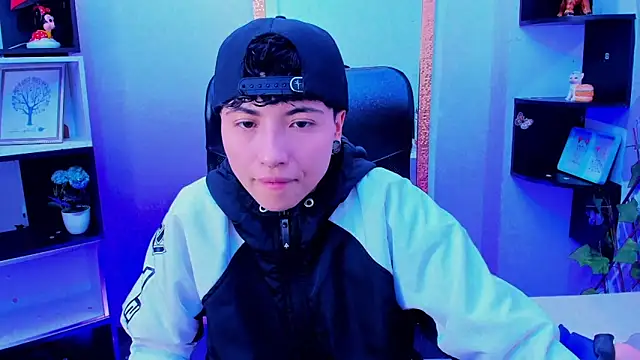 Im Mathias online show from November 2025 02:45:02 AM