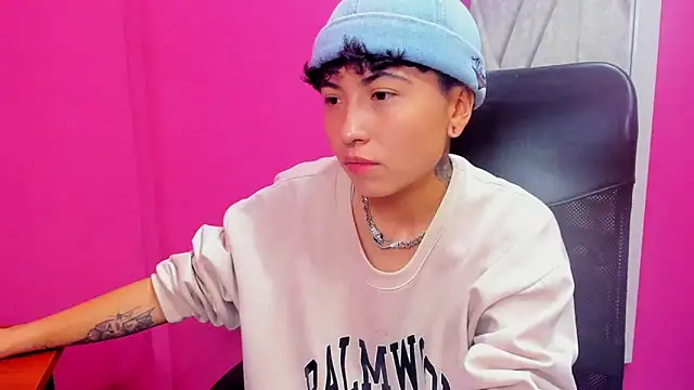 Im Mathias online show from November 2025 04:45:01 AM