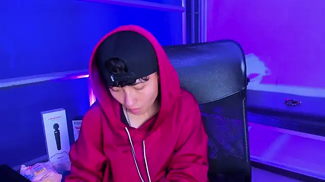 Im Mathias online show from December 2025 04:38:02 AM