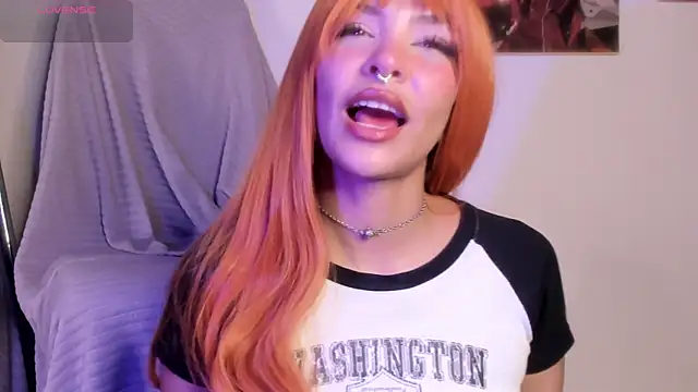 Luna-Chann online show from March 2026 09:20:02 PM