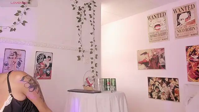 Luna-Chann online show from September 2025 09:10:01 PM