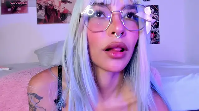 Luna-Chann online show from January 2026 09:22:01 PM