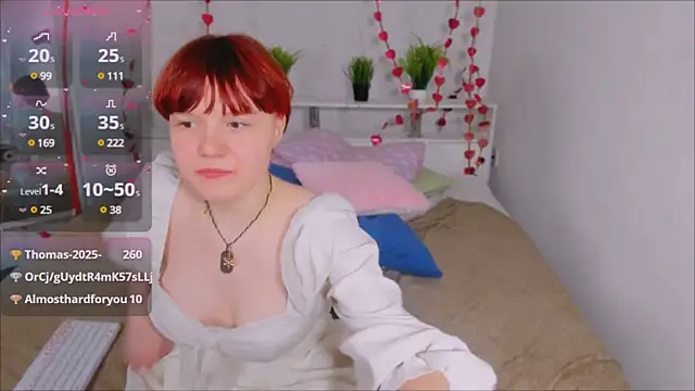 DreamyLuna online show from March 2025 03:06:01 AM
