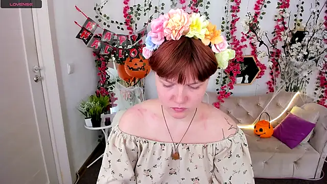 DreamyLuna online show from October 2025 08:19:02 PM