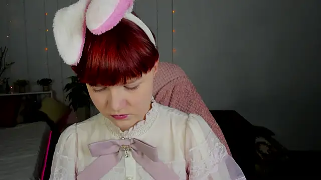 DreamyLuna online show from March 2025 08:40:01 PM