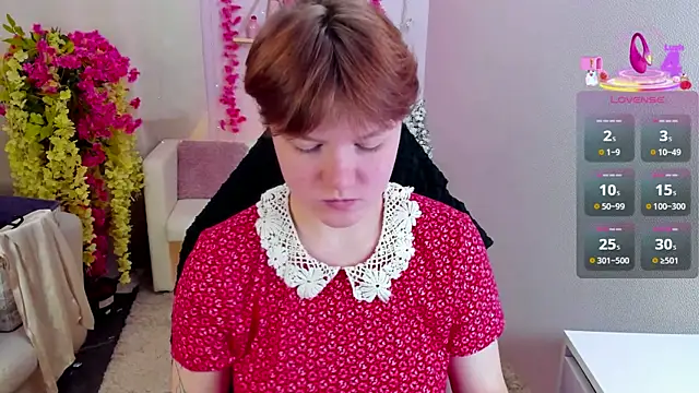 DreamyLuna online show from September 2025 08:48:01 PM