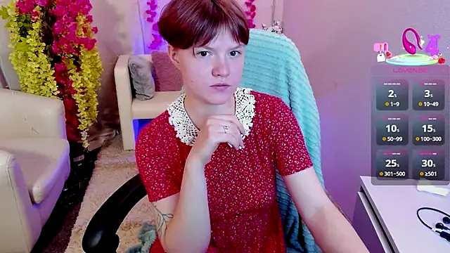 DreamyLuna online show from September 2025 08:42:01 PM