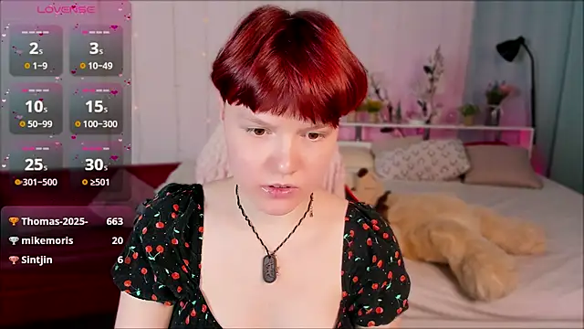DreamyLuna online show from March 2025 03:26:01 AM