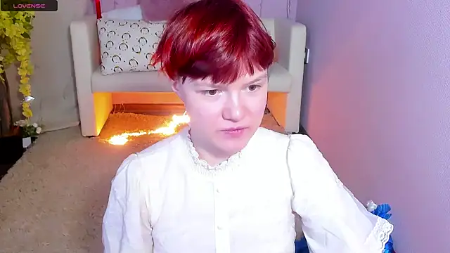 DreamyLuna online show from March 2025 08:38:02 PM
