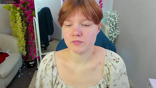 DreamyLuna online show from October 2025 08:21:01 PM