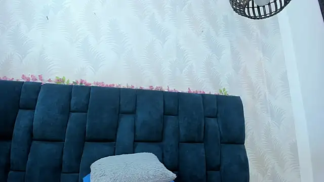 Melody Megann online show from April 2026 07:25:02 PM