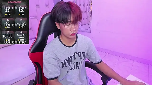 Eriol  online show from October 2025 11:53:02 AM