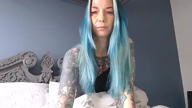 RavenryderUK online show from January 2025 10:47:01 AM