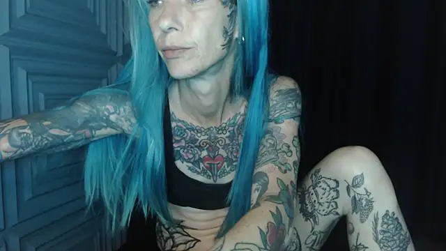 RavenryderUK online show from May 2026 08:20:01 PM